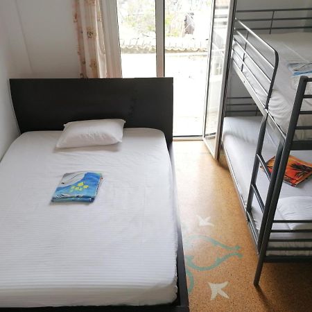 Shared Rooms Near Acropolis And Monastiraki 雅典 外观 照片